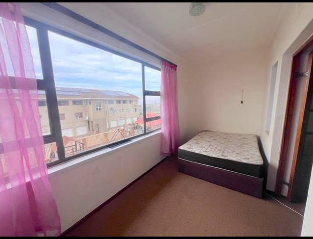 1 BEDROOM PROPERTY TO RENT IN UVONGO BEACH